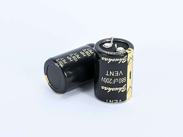680UF200V  牛角電容